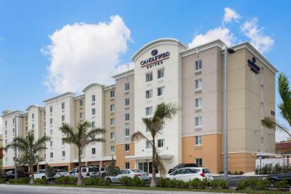 Candlewood Suites Miami Intl Airport - 36th St an IHG Hotel - image 1